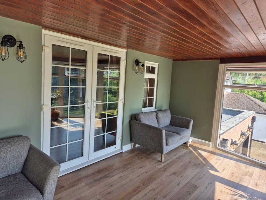 Large 4 Bedroom House On The River Wensum Sleeps 13 Norwich Exterior photo