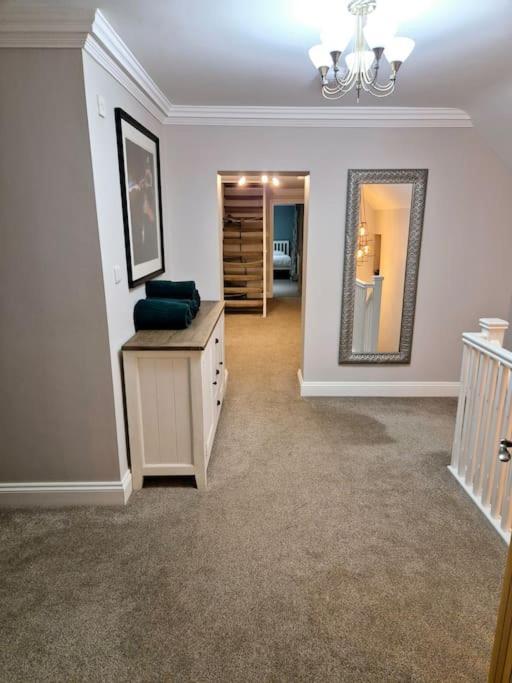 Large 4 Bedroom House On The River Wensum Sleeps 13 Norwich Exterior photo